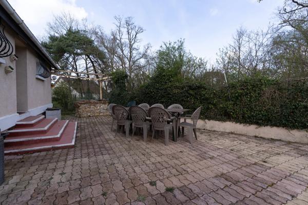 Maison
         8 pièces
        - 197 m² 535 000 € *