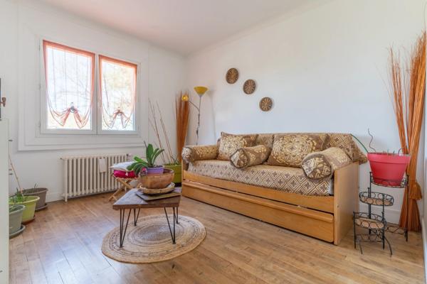 Maison
         8 pièces
        - 197 m² 535 000 € *