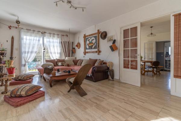 Maison
         8 pièces
        - 197 m² 535 000 € *