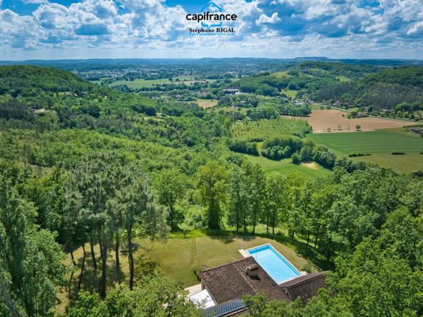 Dpt Lot et Garonne (47), à vendre FUMEL propriété en pierre P7 sur un terrain de 4ha de terrain