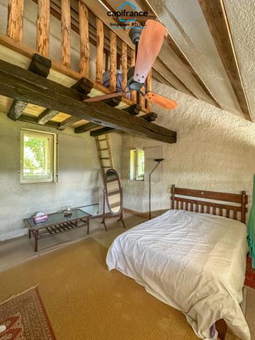 Dpt Lot et Garonne (47), à vendre FUMEL propriété en pierre P7 sur un terrain de 4ha de terrain