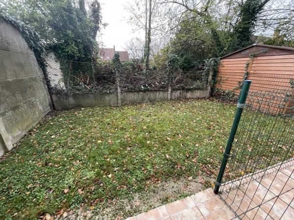 Maison composée d'un Studio et d'un T4 à létage de 108 m² et de 5 pièces