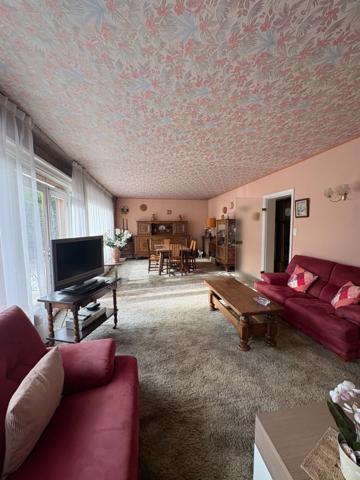 Maison individuelle130m² avec grand garage à vendre 6 pièces SAINT SAULVE (59)