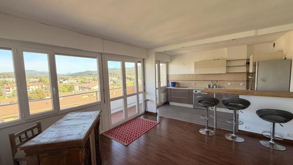 EXCEPTIONNEL  APPARTEMENT  AVEC TOIT TERRASSE PANORAMIQUE SUR LA SAINTE-VICTOIRE