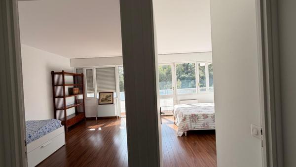 EXCEPTIONNEL  APPARTEMENT  AVEC TOIT TERRASSE PANORAMIQUE SUR LA SAINTE-VICTOIRE