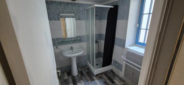 Immeuble à vendre en Centre Ville a SAINT AMBROIX (30)