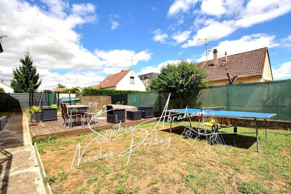 Maison, 6 chambres, sur sous-sol total avec jardin clos