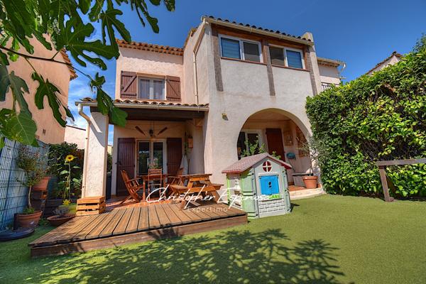 Grasse (06130) Exclusivité! Villa mitoyenne 86m2, 4 pièces, jardin, garage.