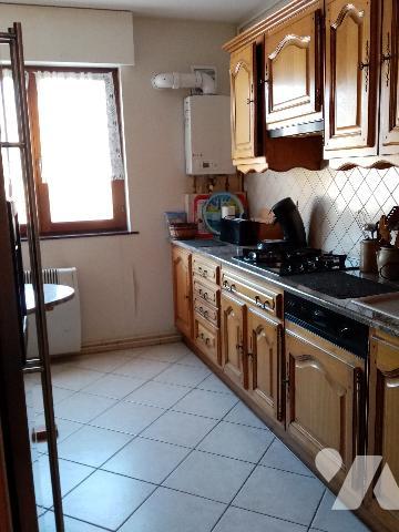résidence "Le Chat Botté" 2ème étg avec ascenseur, appartement T3 de 73,89 m² , parking aérien, cave