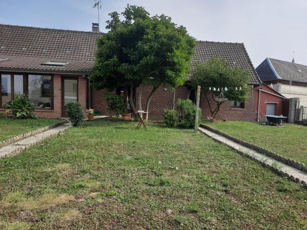 Plain pied d'environ 160 m2 sur 3500 m2 de terrain