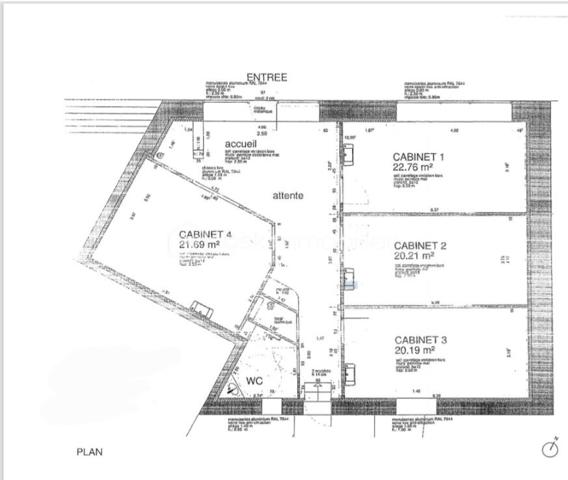 Local d activites de 130 m²