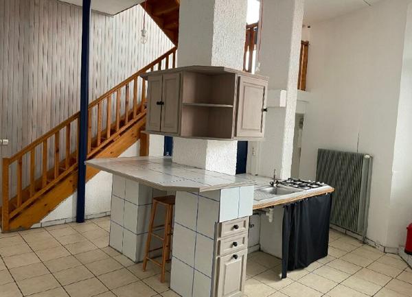 Appartement à louer  2 pièces • 63,73 m2 Saint-Étienne