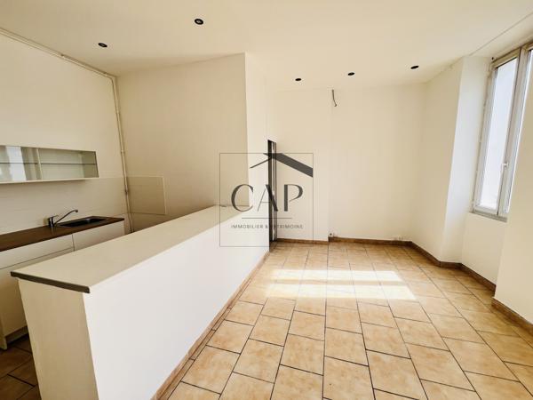 Marseille (13010) À VENDRE — Appartement T2 de 45 m² — Marseille 10e (La Capelette)