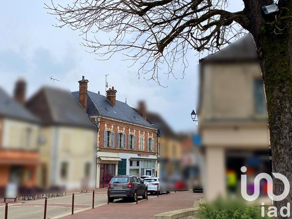 Immeuble à vendre 400 m² Saint-Fargeau