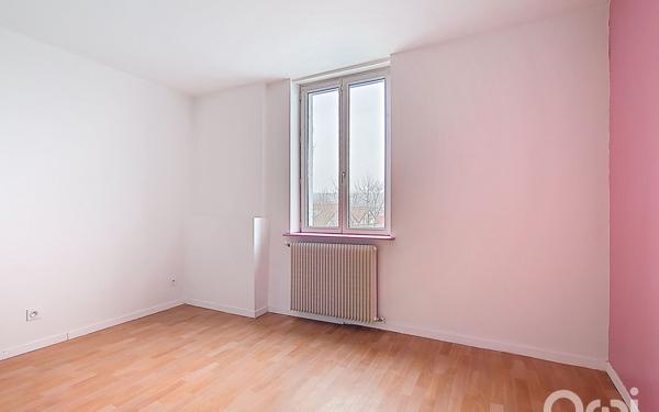 Appartement à vendre    3 pièces • 74 m2 Maxéville