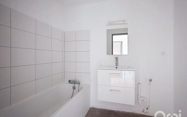 Appartement à vendre    3 pièces • 74 m2 Maxéville