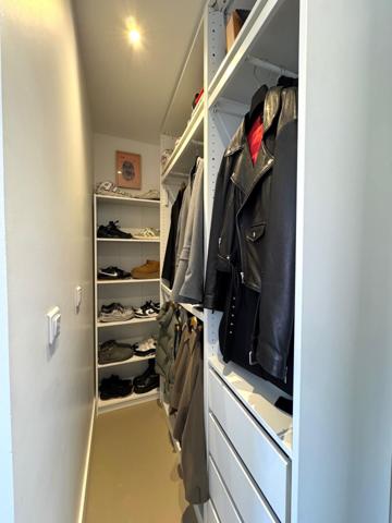 Très bel appartement de 2 pièces + Gd balcon + Pkg + Cave!!