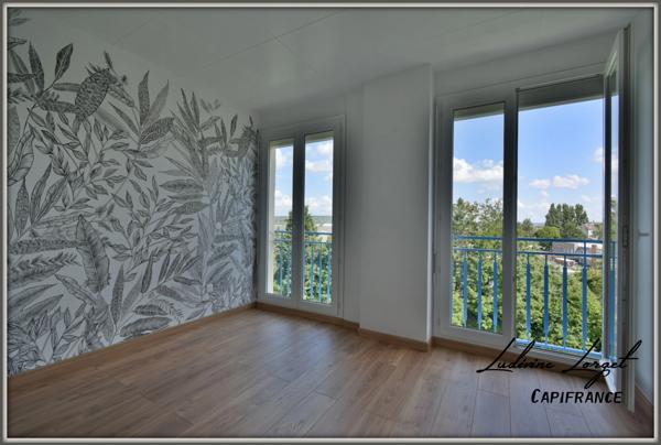 Appartement à vendre 2 pièces SOISSONS (02) quartier Le Mail – 56m2 – 1 chambre – 1 place de parking – vue sur l’Aisne – Dernier étage