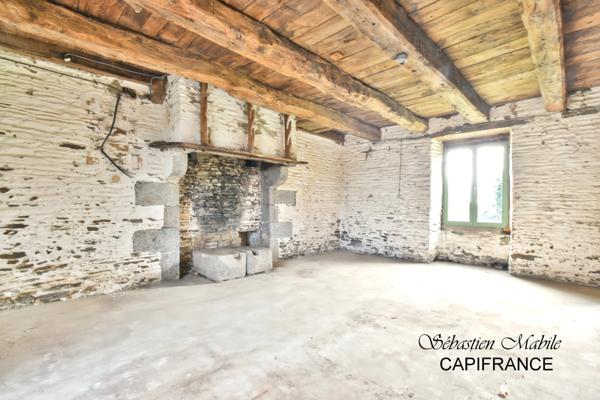 Maison rénovée + ancienne maison + (granges, écurie, étable) LES PAS-PONTORSON (50) en Baie du Mont Saint Michel