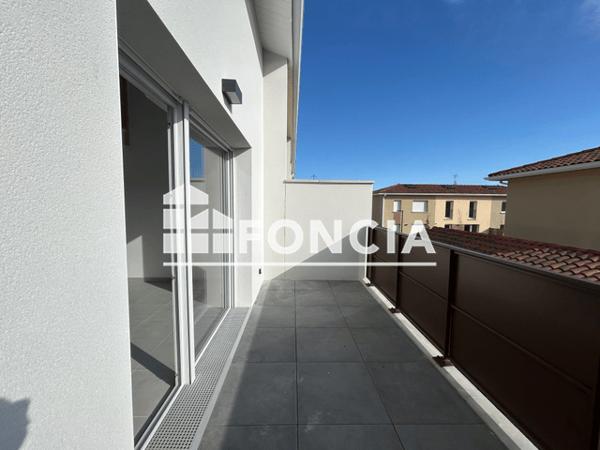 Location Appartement 3 pièces 61.7 m² - 32 ROUTE DE VILLENEUVE Roques 31120