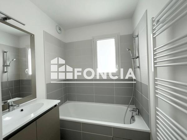 Location Appartement 3 pièces 61.7 m² - 32 ROUTE DE VILLENEUVE Roques 31120