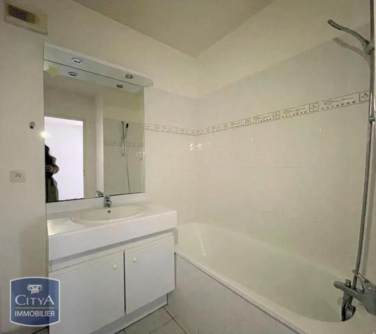 Appartement à louer 2 pièces 33.87m² Coutras (33230)