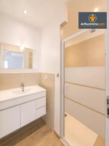 Vente                                                      Villa
                        
                     4 pièces                      100 m2                     à Porto-Vecchio