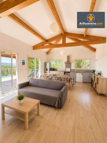 Vente                                                      Villa
                        
                     4 pièces                      100 m2                     à Porto-Vecchio