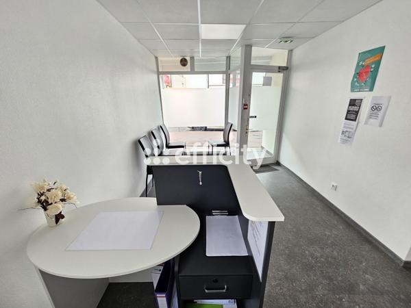 Local Commercial 5 pièces - 70 m² Exclusivité