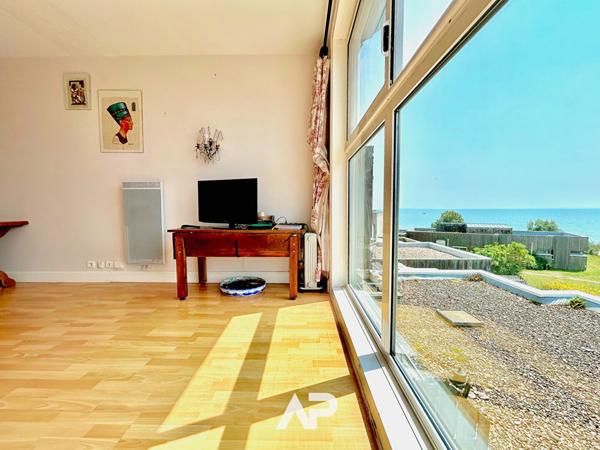 T2 - VUE MER - Minimes - LA ROCHELLE €274 000 ** - Référence MR589D2