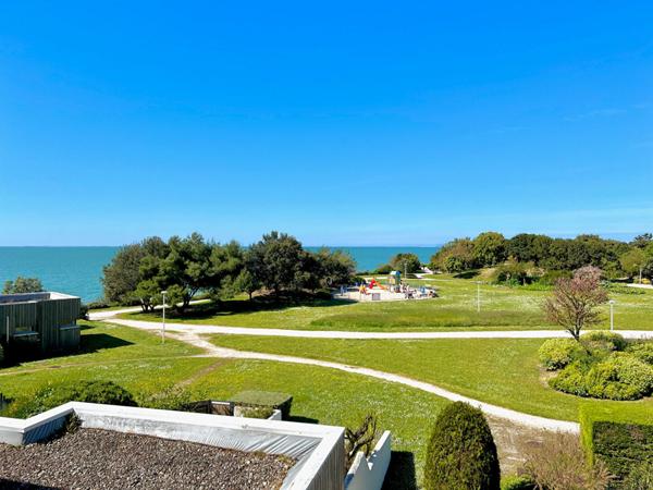 T2 - VUE MER - Minimes - LA ROCHELLE €274 000 ** - Référence MR589D2