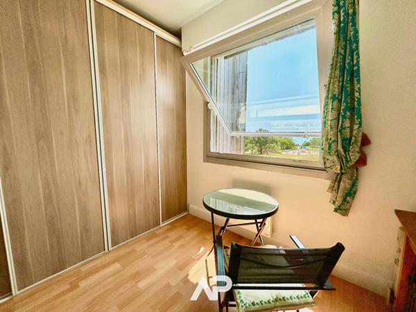 T2 - VUE MER - Minimes - LA ROCHELLE €274 000 ** - Référence MR589D2