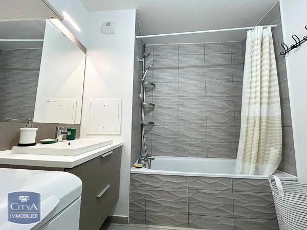 Appartement à louer 3 pièces 59.61m² Villejuif (94800)