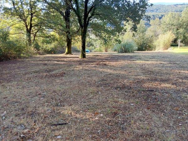 Vente / Terrain constructible à Burlats (81100)