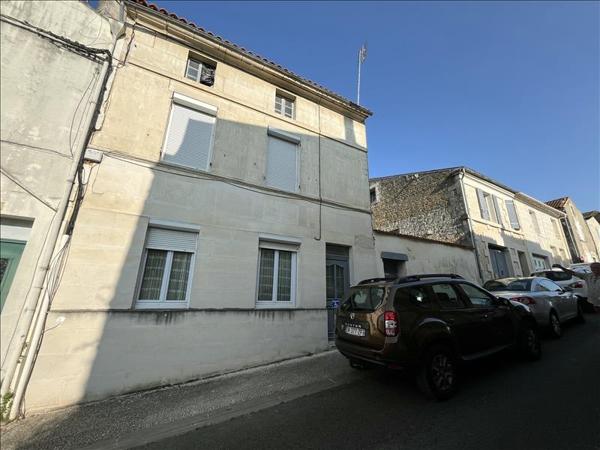 Immeuble à vendre |  Pons |  135 m²