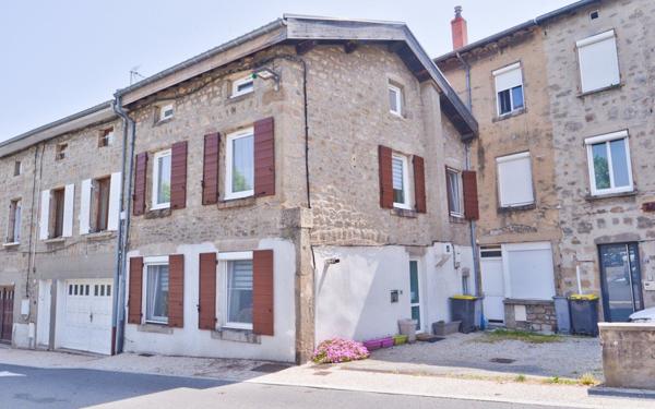 Maison à vendre    4 pièces •  Soucieu-en-Jarrest