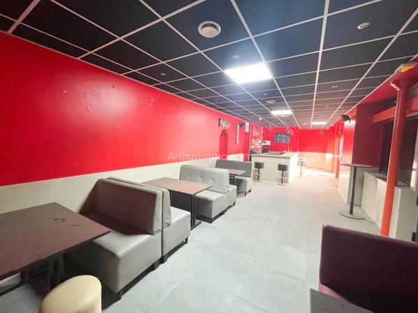 Vente Local commercial 99 m2 à Villeneuve-Saint-Georges