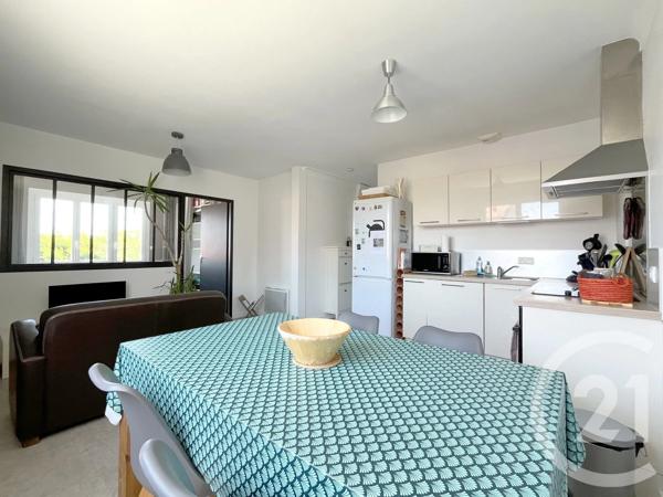 Appartement F3 à vendre  3 pièces - 56,96 m 2   LE FENOUILLER  - 85