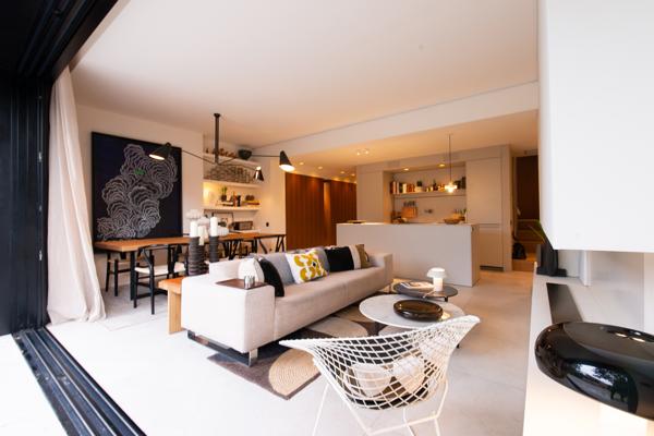 SOUS OFFRE - ARCHITECTURE SUBLIMÉE - 2025 - Appartement de prestige avec jardin et garage - Bordeaux