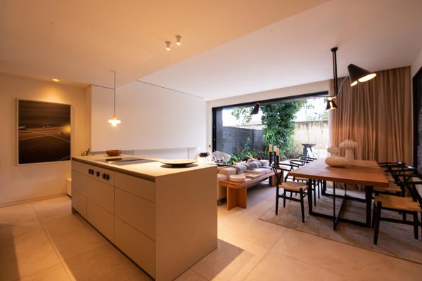 SOUS OFFRE - ARCHITECTURE SUBLIMÉE - 2025 - Appartement de prestige avec jardin et garage - Bordeaux