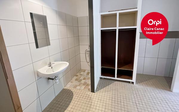 Maison à vendre    15 pièces •  Saint-Amans-Valtoret