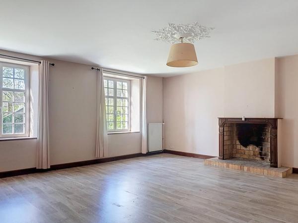 Maison à VIGNEUX-DE-BRETAGNE, 44360 - 8 pièces 295m²