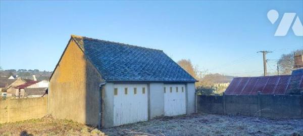 RIEUX - 143/140M - Proche REDON, maison de 2 logements de type 3, d'environ 60 m² chacun, Greni...