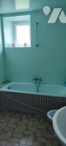 RIEUX - 143/140M - Proche REDON, maison de 2 logements de type 3, d'environ 60 m² chacun, Greni...