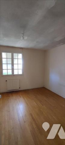 RIEUX - 143/140M - Proche REDON, maison de 2 logements de type 3, d'environ 60 m² chacun, Greni...