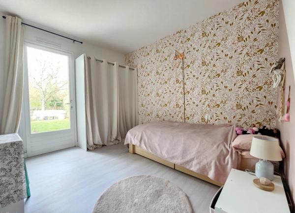 À VENDRE ILE D'OLERON – Maison individuelle coup de cœur 5 pièces 114m² – Terrain clos & terrasse + Garage – 429 450 € FAI