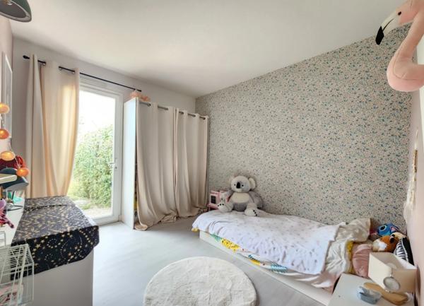 À VENDRE ILE D'OLERON – Maison individuelle coup de cœur 5 pièces 114m² – Terrain clos & terrasse + Garage – 429 450 € FAI