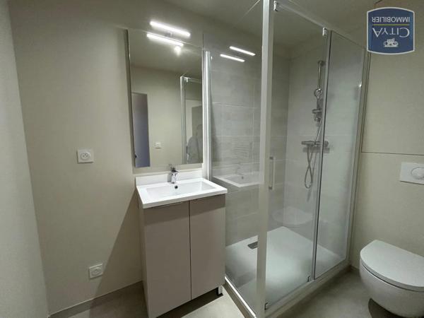Appartement à louer 1 pièce 24.2m² Dole (39100)