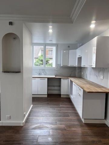 Appartement 3 pièces entièrement rénové.