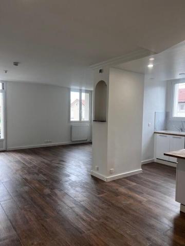 Appartement 3 pièces entièrement rénové.